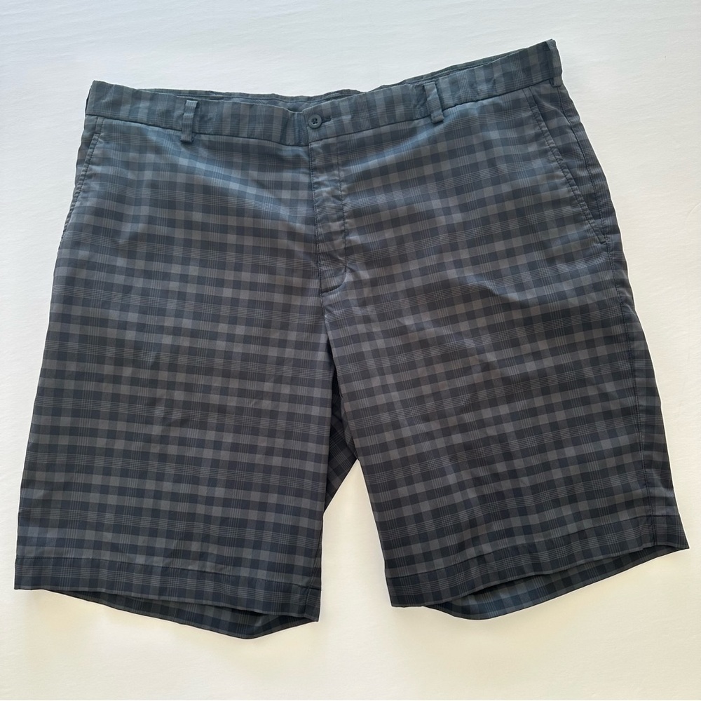 Plaid Nike Golf Shorts Size 42
